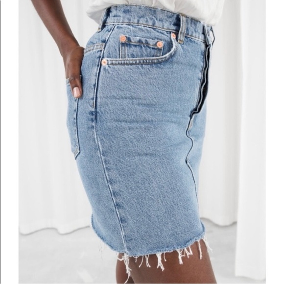 Los Angeles Atelier & Other Stories Raw Edge Denim Mini Skirt - Picture 2 of 9